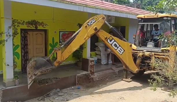 ଯାଜପୁରରେ ବୁଲିଲା ବୁଲଡୋଜର, ଜବର୍ ଦଖଲ ଉଚ୍ଛେଦ କଲା ପ୍ରଶାସନ