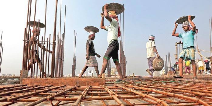 ରାଜ୍ୟରେ ଶ୍ରମିକଙ୍କ ଦୈନିକ ମଜୁରୀ ୧୦ ଟଙ୍କା ବୃଦ୍ଧି ପାଇଲା ।