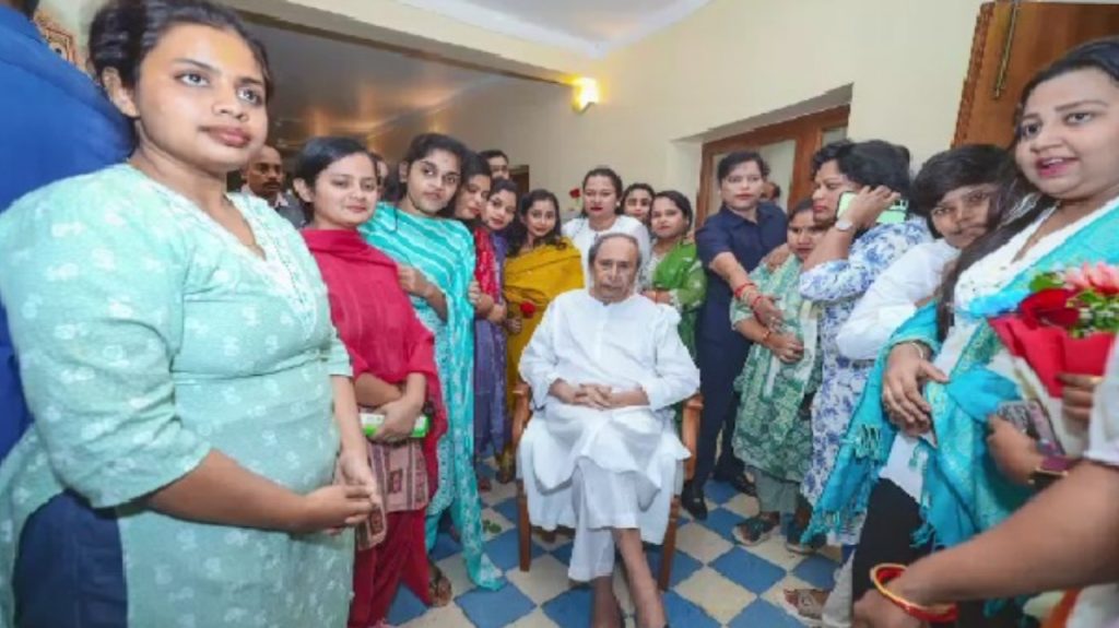 ନବୀନଙ୍କୁ ଭେଟିଲେ ବିଜେଡିର ଦୁଇ ପ୍ରମୁଖ ଛାମୁଆ ସଂଗଠନର ନବନିଯୁକ୍ତ କର୍ମକର୍ତ୍ତା
