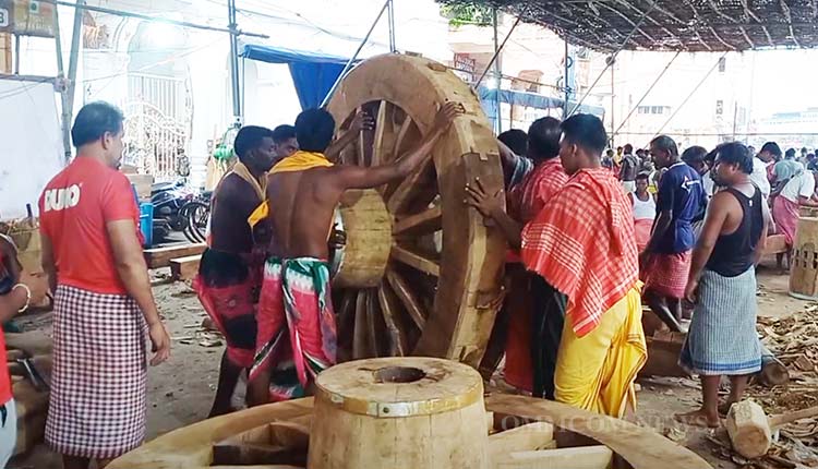 ଜୋରସୋରରେ ଚାଲିଛି ରଥ ନିର୍ମାଣ କାର୍ଯ୍ୟ, ସରିଲା ୩ରଥର ୪୨ ଚକ ନିର୍ମାଣ କାର୍ଯ୍ୟ