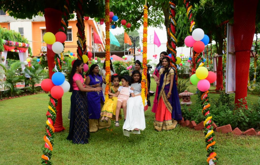 ରଜ ପର୍ବର ଶେଷ ଦିନରେ ରାଜ୍ୟ ଉତ୍ସବମୁଖର