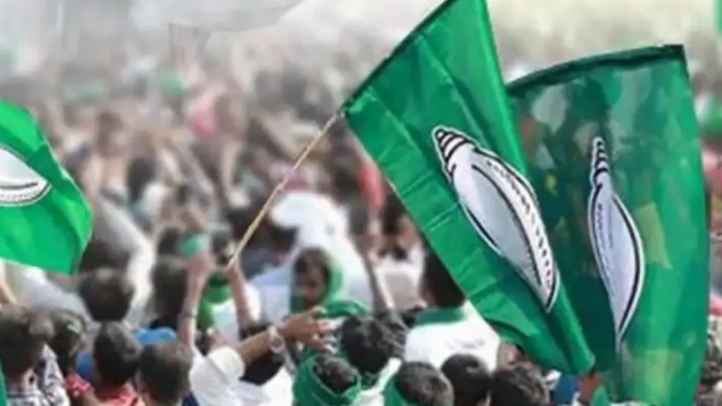 ବିଜେଡିର ବିକ୍ଷୋଭ । ଗାନ୍ଧୀ ମାର୍ଗରେ ବିଜୁ ଜନତା ଦଳର ଆନ୍ଦୋଳନ